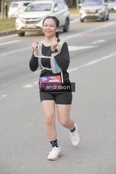 Runner Photo 4207059