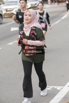 Runner Photo 4207062