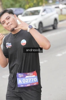 Runner Photo 4207072