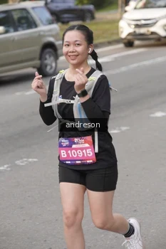 Runner Photo 4207075