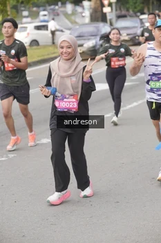 Runner Photo 4207114