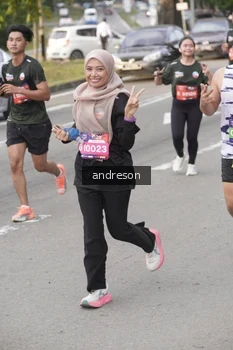 Runner Photo 4207132