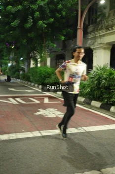 Runner Photo 4207135