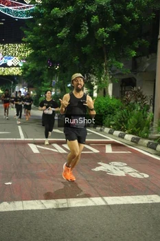 Runner Photo 4207157