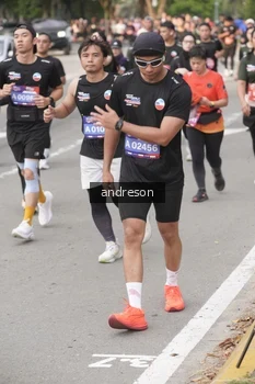 Runner Photo 4207159