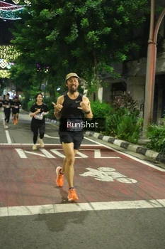 Runner Photo 4207160