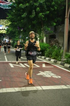 Runner Photo 4207165