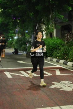 Runner Photo 4207175