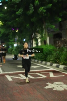 Runner Photo 4207179