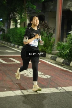 Runner Photo 4207191