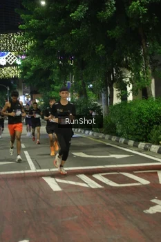 Runner Photo 4207199