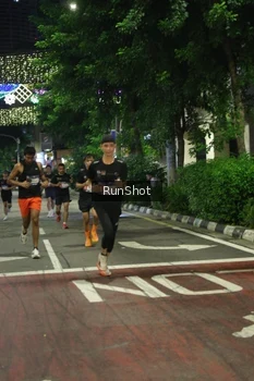 Runner Photo 4207201