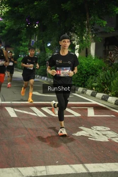 Runner Photo 4207210