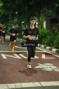 Runner Photo 4207212