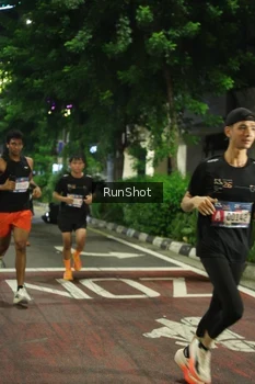Runner Photo 4207219