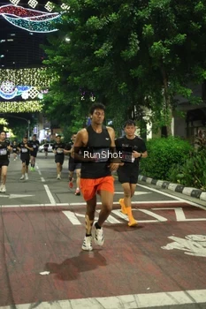 Runner Photo 4207226