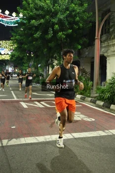 Runner Photo 4207233