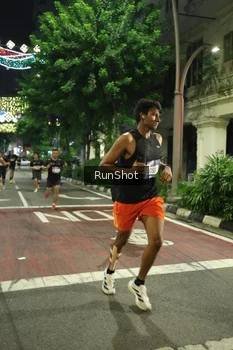Runner Photo 4207235
