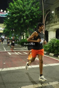 Runner Photo 4207240