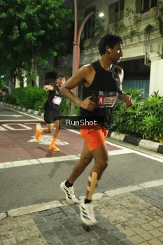 Runner Photo 4207242