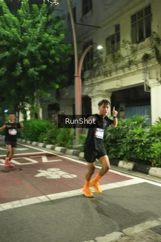 Runner Photo 4207252