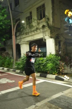 Runner Photo 4207256