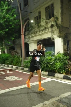 Runner Photo 4207260