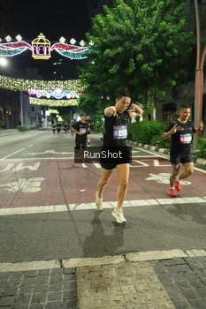Runner Photo 4207271