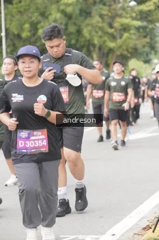 Runner Photo 4207343