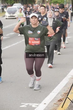 Runner Photo 4207346