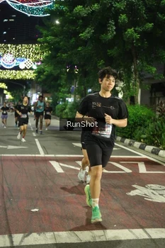 Runner Photo 4207353