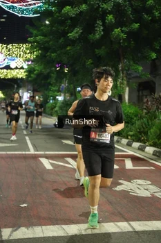 Runner Photo 4207357