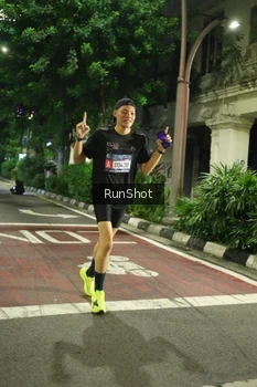 Runner Photo 4207360