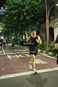 Runner Photo 4207368
