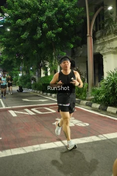 Runner Photo 4207370
