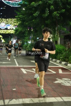 Runner Photo 4207371