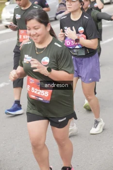 Runner Photo 4207376