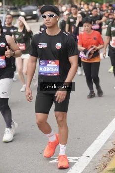 Runner Photo 4207383