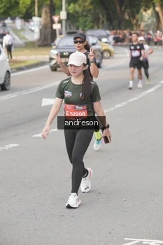 Runner Photo 4207419