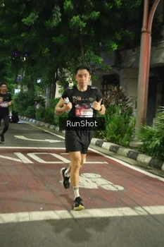 Runner Photo 4207545