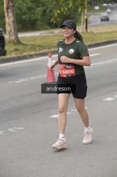 Runner Photo 4207555