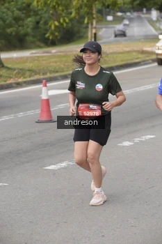 Runner Photo 4207559