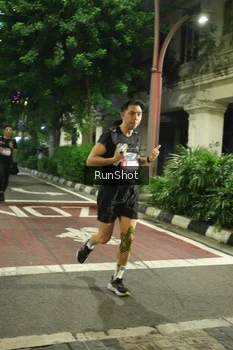 Runner Photo 4207561