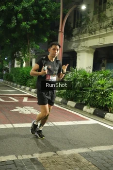 Runner Photo 4207566