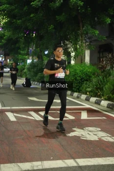 Runner Photo 4207578