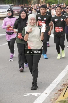Runner Photo 4207596