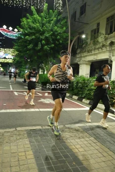 Runner Photo 4207643