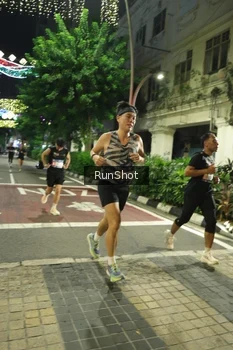 Runner Photo 4207644