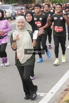 Runner Photo 4207645