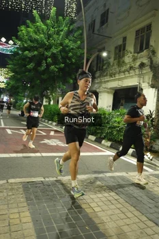 Runner Photo 4207646